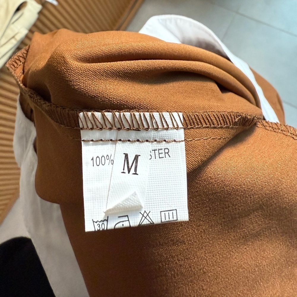 Brown wide leg Pants with Relaxed Fit and Elastic Waistband - Picture 3 of 3